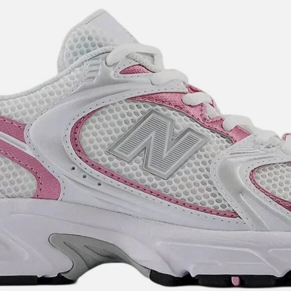 NEW BALANCE 530 Sneakers in White Pink Metallic Size 10 Brand New in Box